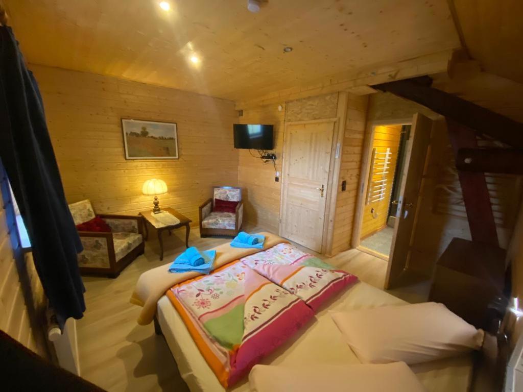 Maison Carmen - Restaurant , Meuble De Tourisme, Appartements Xertigny Luaran gambar