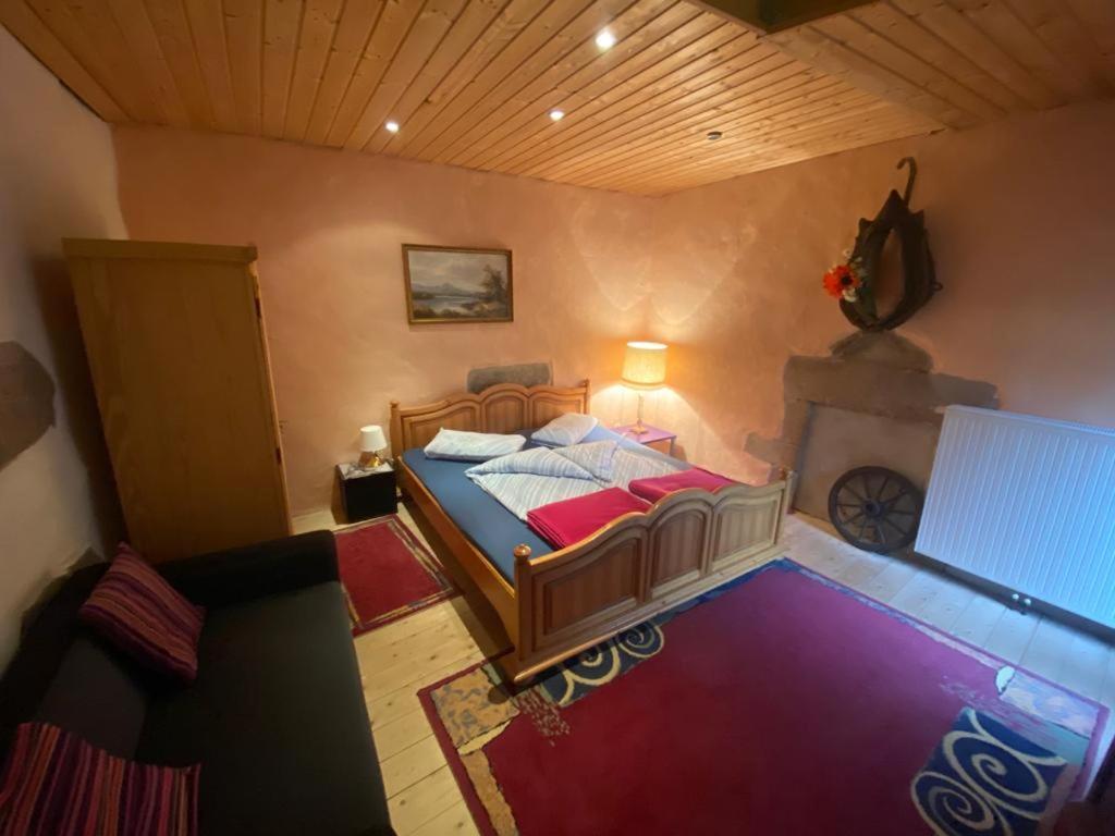 Maison Carmen - Restaurant , Meuble De Tourisme, Appartements Xertigny Luaran gambar